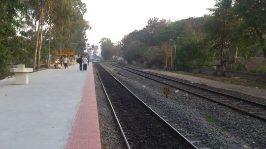 Carmelram Station on 19/03/2015 7am. Platform No 1 has been raised to a higher level.