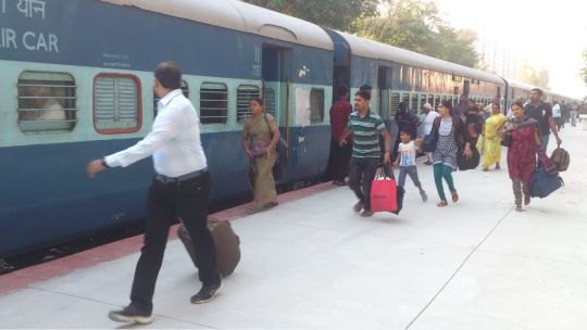 Passengers clueless and running towards reserved coaches.